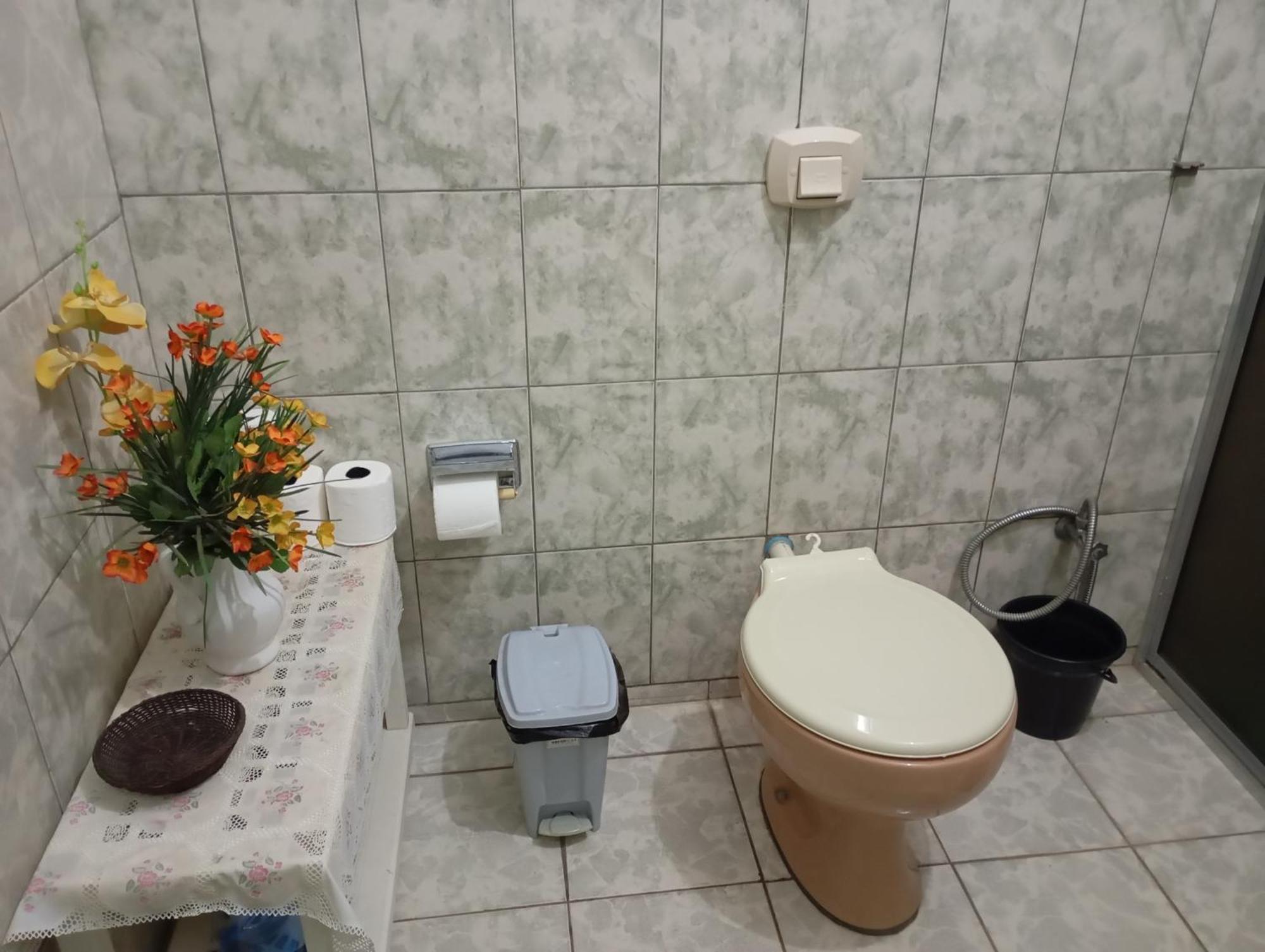Hospedagem Casa Da Waldir, Quarto Suite 01 Goiás Exteriör bild